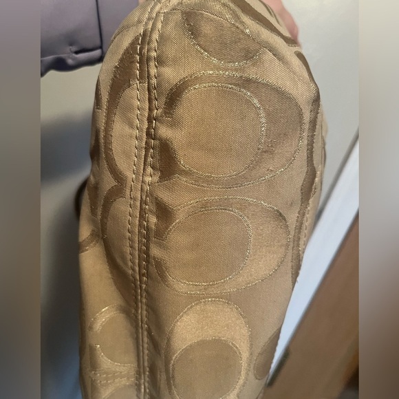 Coach Tan Signature Tote Bag Classic C Monogrammed Fabric - Picture 16 of 17